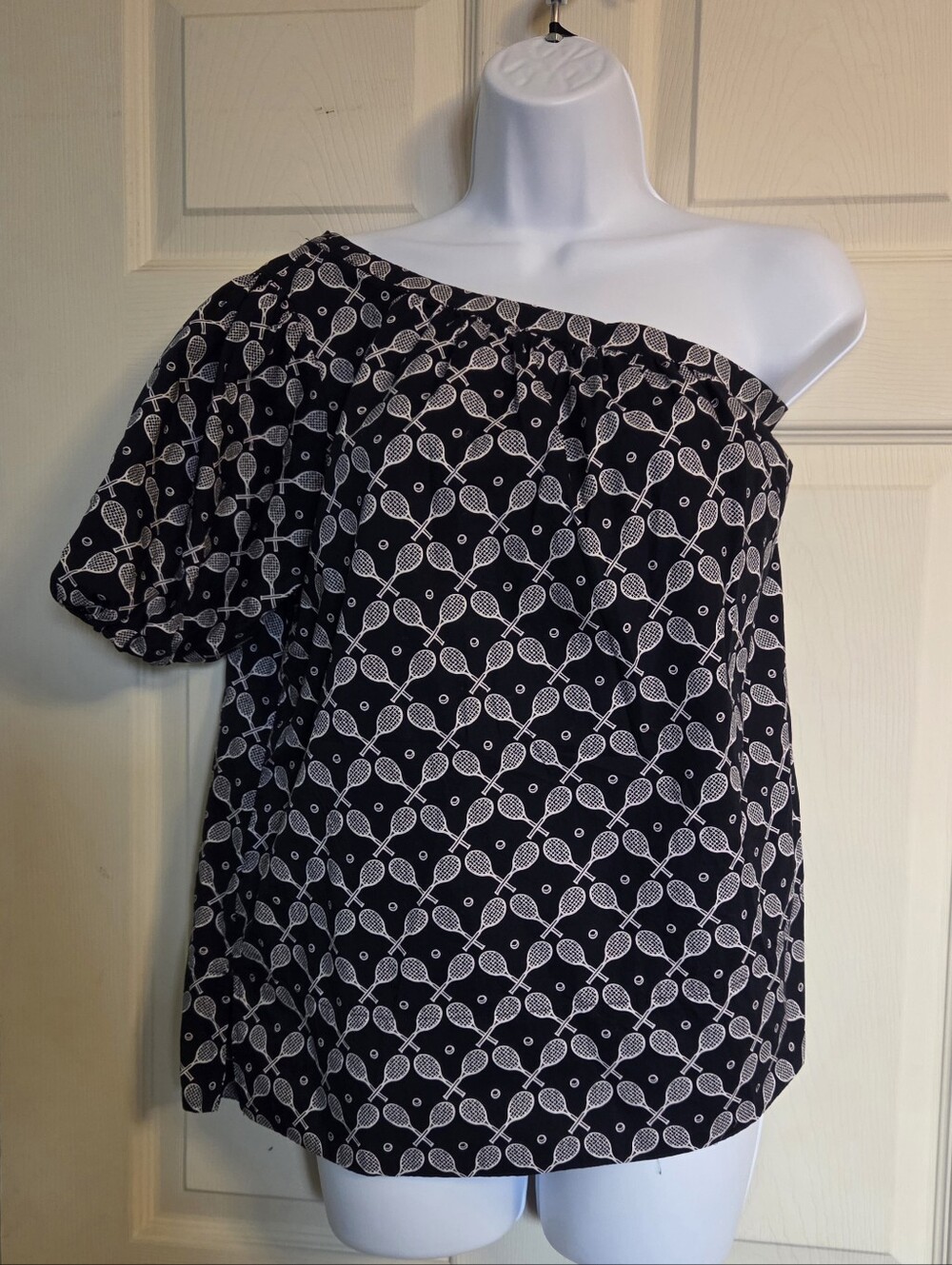 Ann Taylor navy blue novelty tennis print one-shoulder top Medium